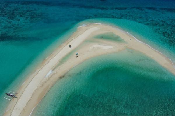 CAMIGUIN -Photo by Diego Allen on Unsplash-